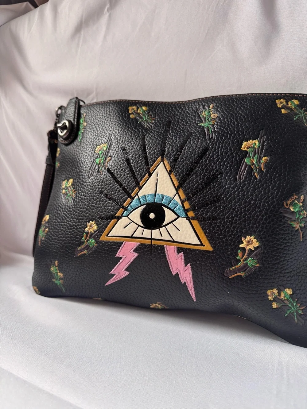 RARE Collector Coach Pyramid Eye Turnlock Wristlet 30 Clutch 51128